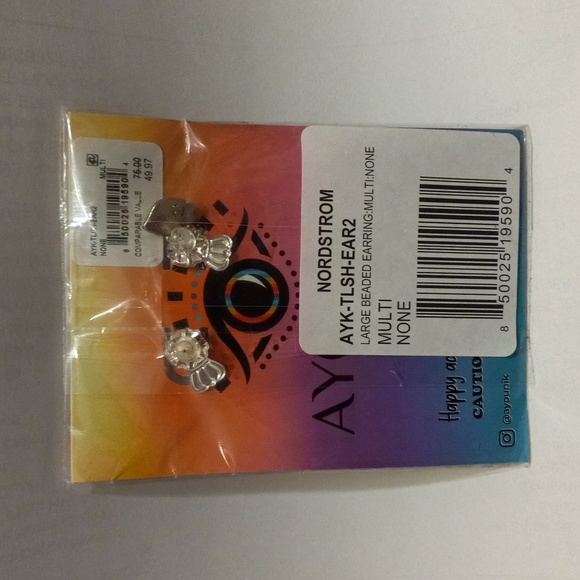 Nordstrom Long dangle multicolored earrings, beaded, brand new - Picture 3 of 3